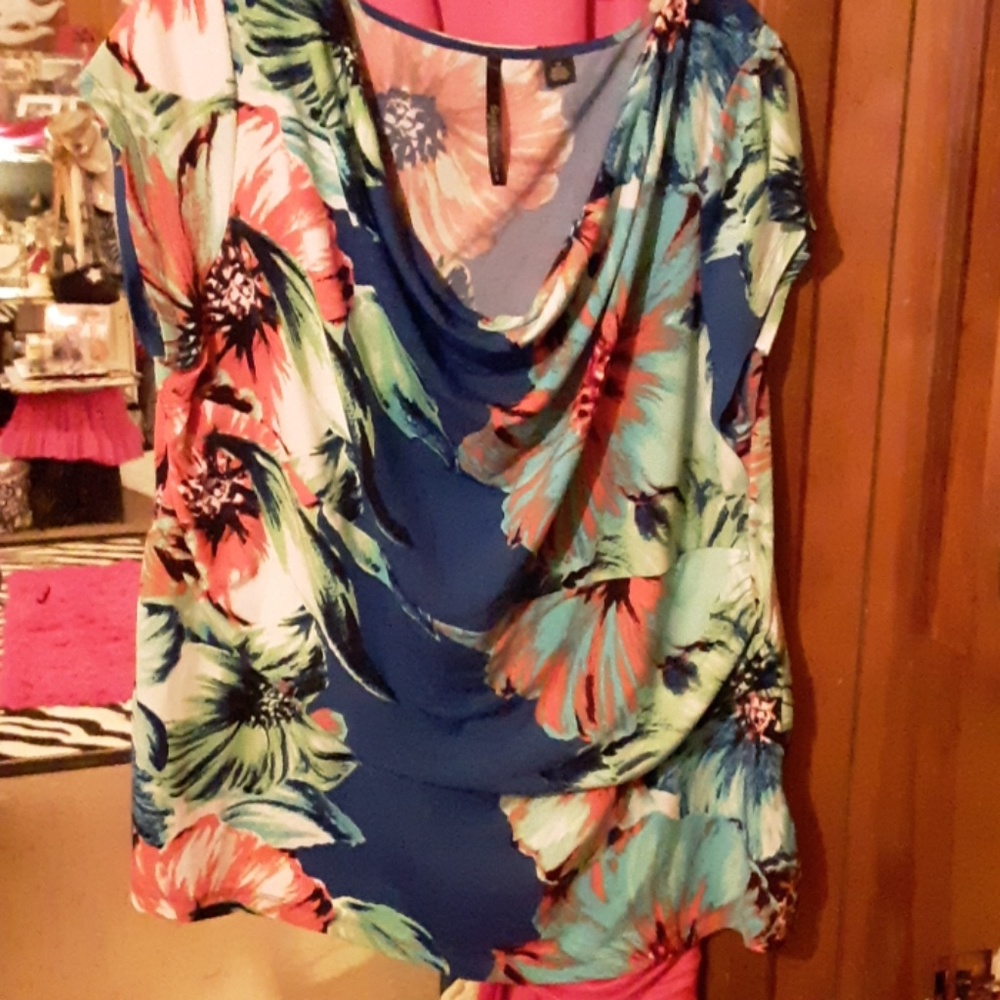 Woman top